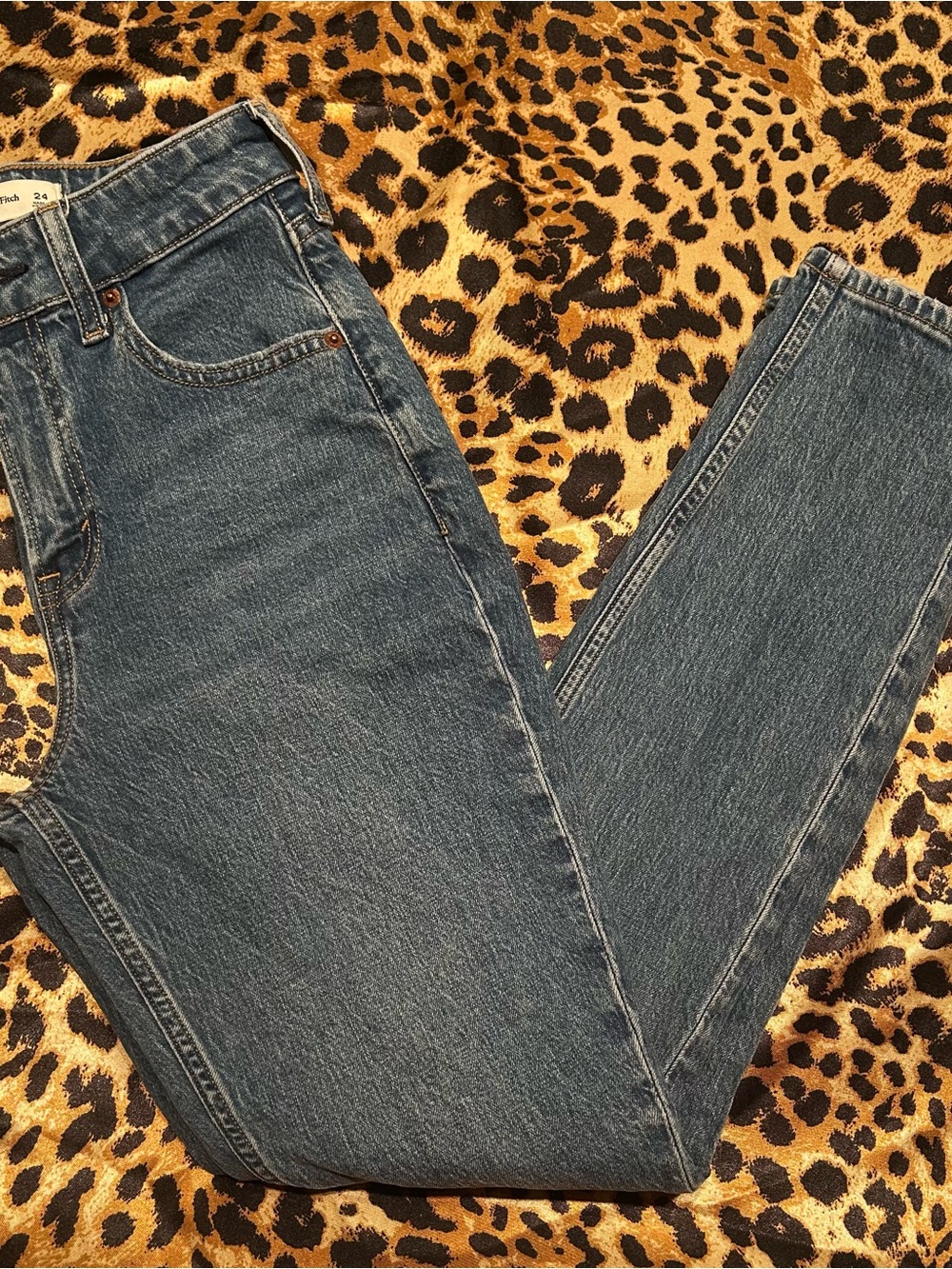 Abercrombie Curve Love High Rise Straight Jeans